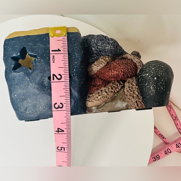 Resin Folk Art Rustic Primitive Red and Blue Santa Candle Holder Holiday Decor - Picture 10 of 10